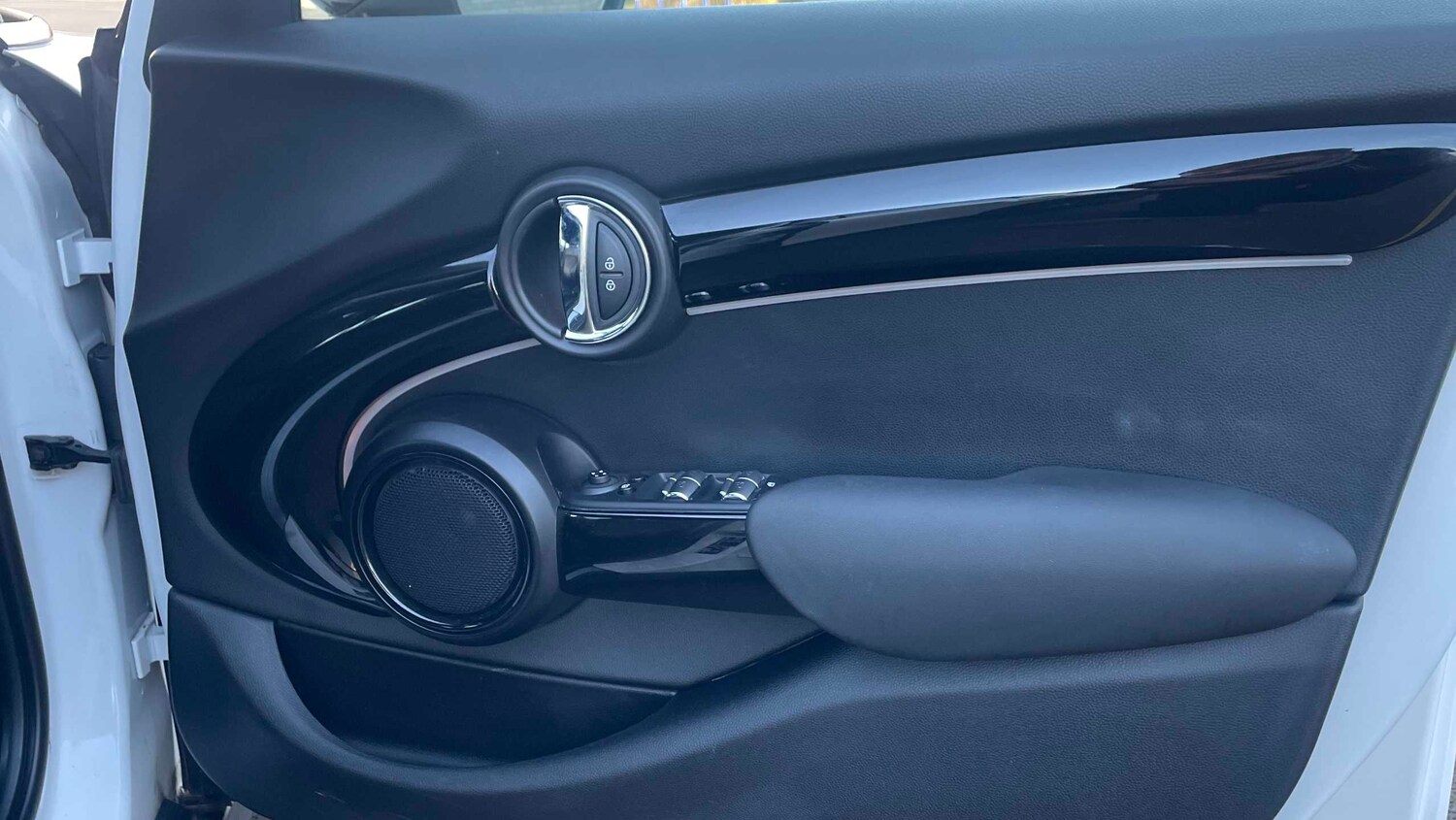 Used MINI Hatch 2023 for sale - 77093377: Photo 23