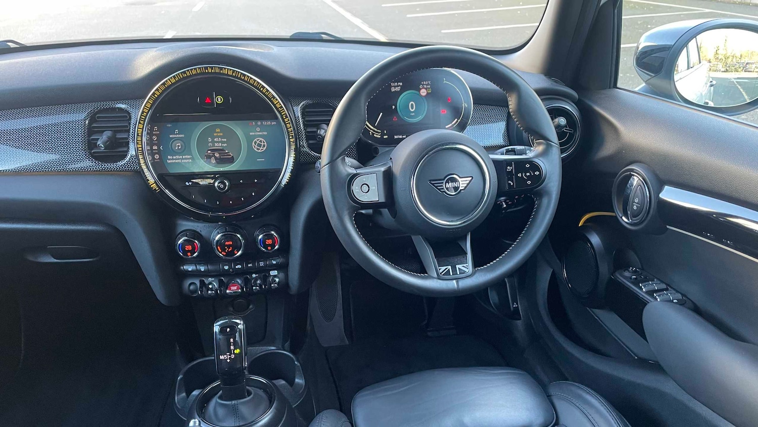 Used MINI Hatch 2023 for sale - 77093377: Photo 5