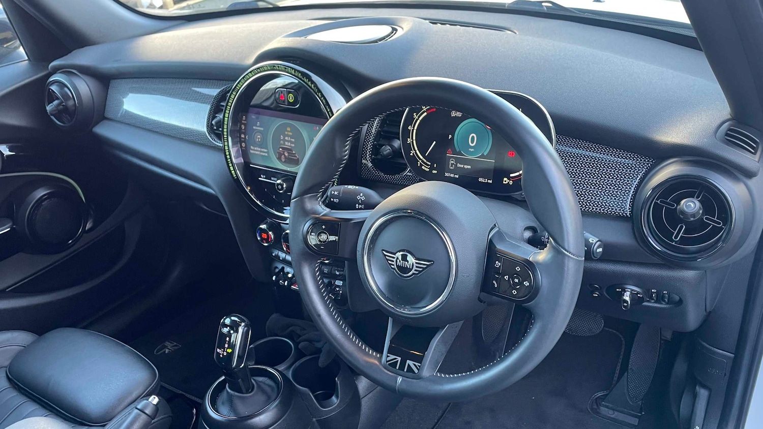 Used MINI Hatch 2023 for sale - 77093377: Photo 7