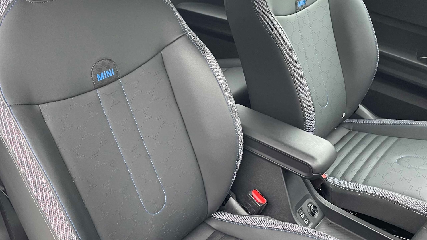 Used MINI Cooper 2024 for sale - 77219740: Photo 12