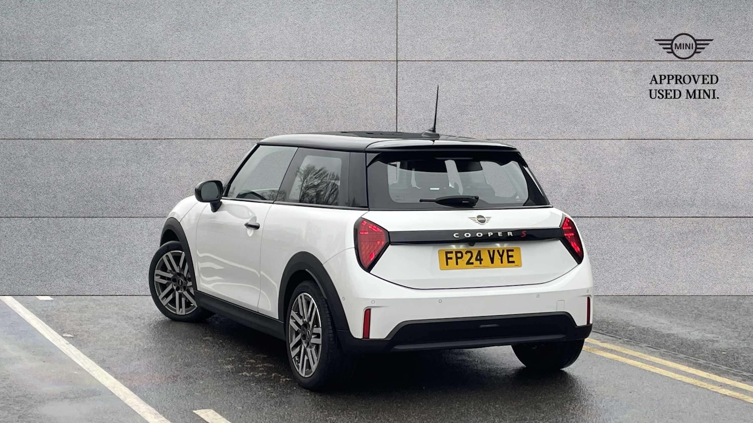 Used MINI Cooper 2024 for sale - 77219740: Photo 2