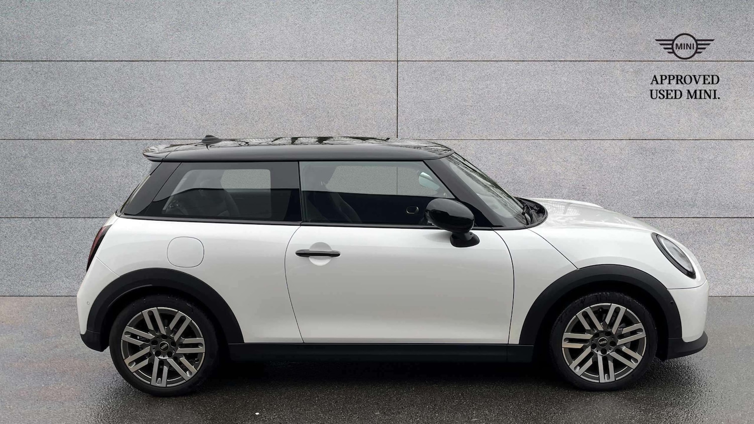 Used MINI Cooper 2024 for sale - 77219740: Photo 3