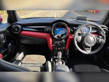Used MINI Hatch 2020 for sale - 79702413: Photo