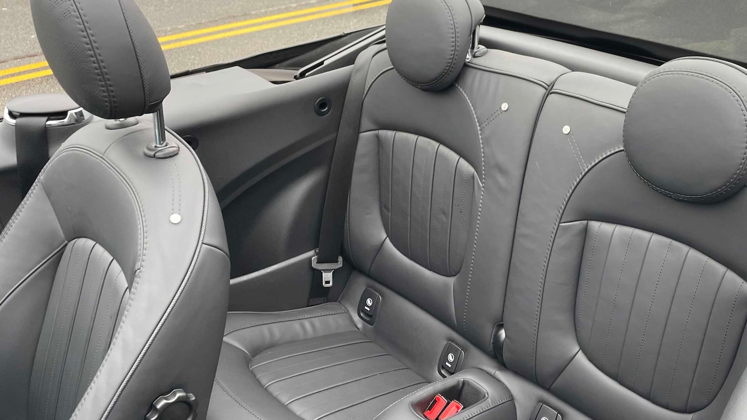 Used MINI Convertible 2023 for sale - 77615383: Photo 13