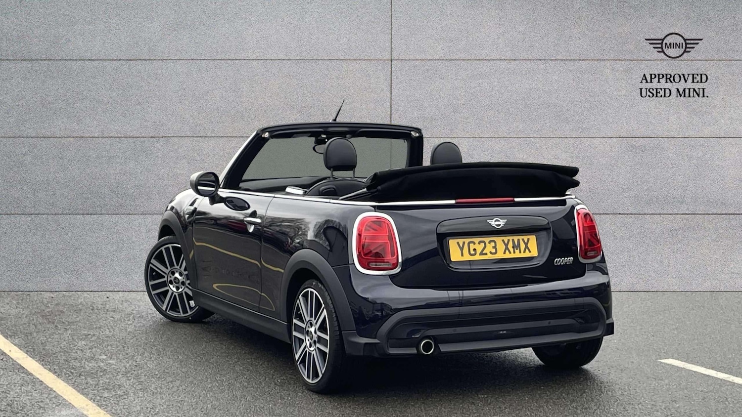 Used MINI Convertible 2023 for sale - 77615383: Photo 2