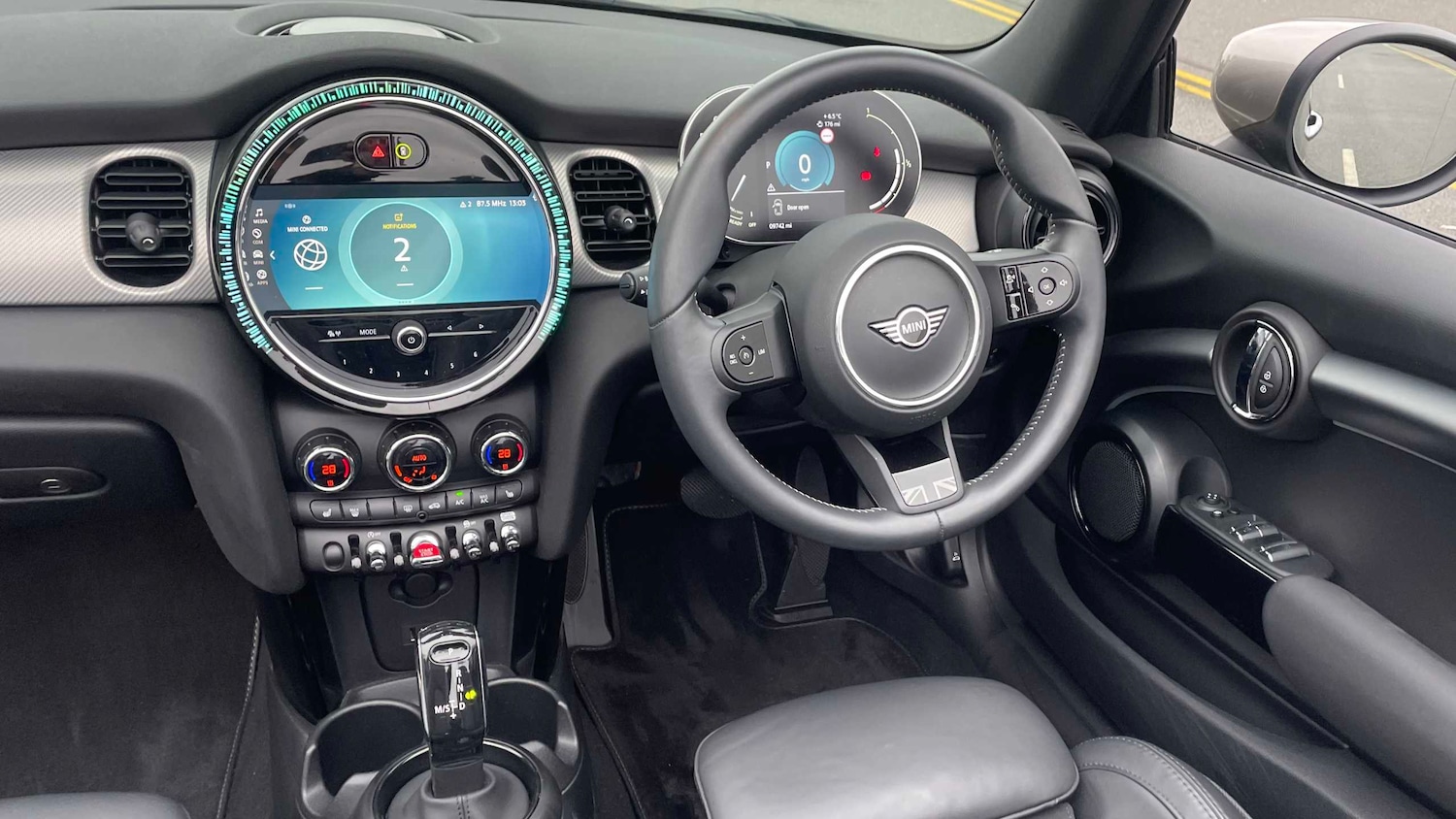 Used MINI Convertible 2023 for sale - 77615383: Photo 5