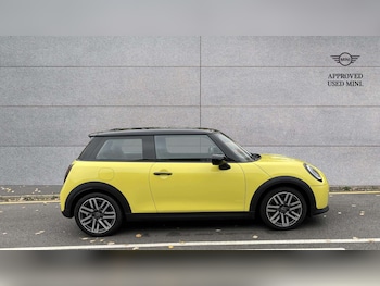Used MINI Cooper 2024 for sale - 76242558: Photo 3