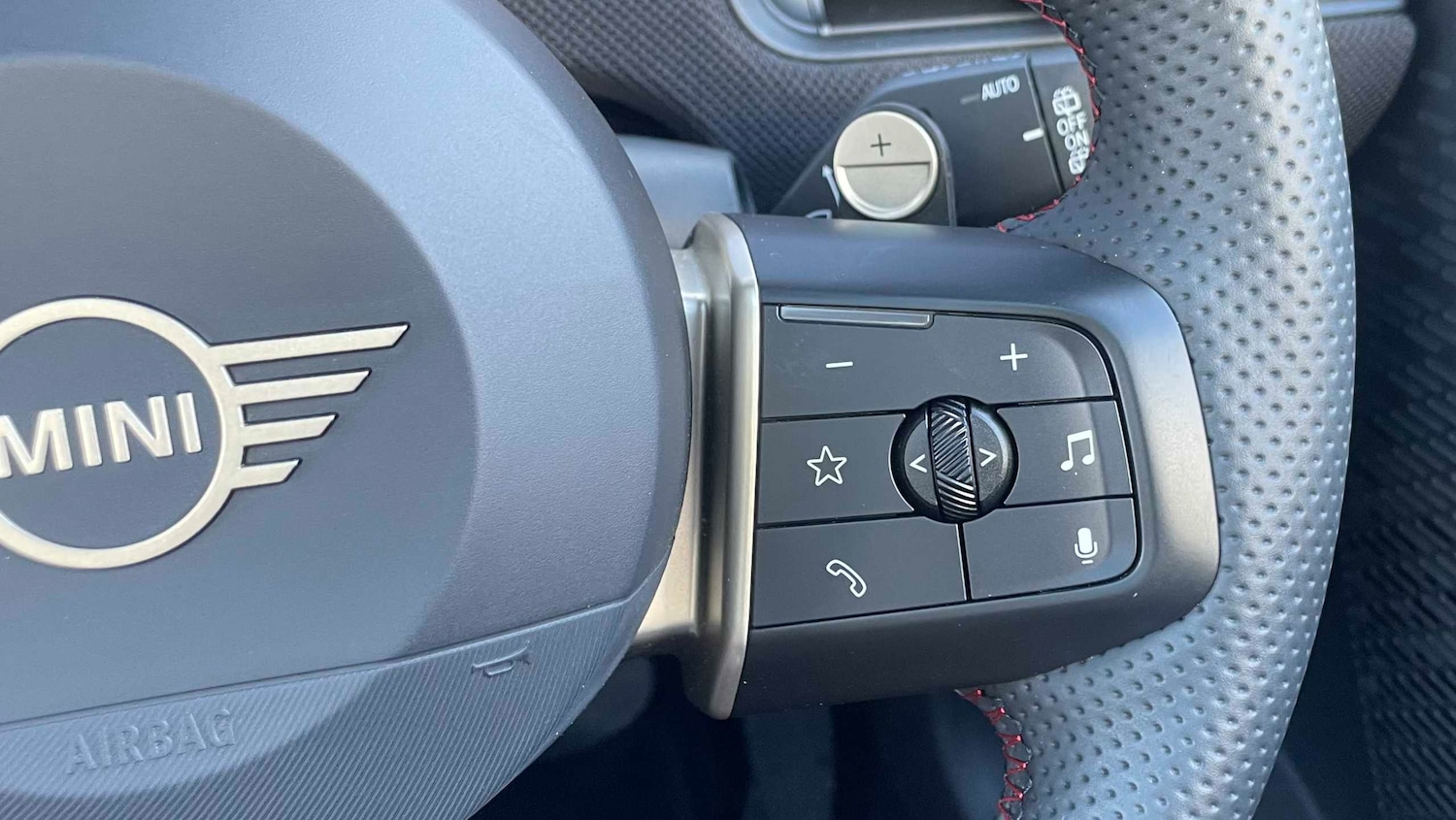 Used MINI Cooper 2024 for sale - 77960652: Photo 21