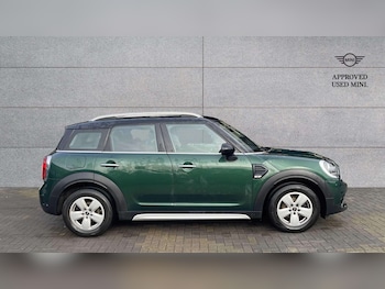 Used MINI Countryman 2017 for sale - 77635015: Photo