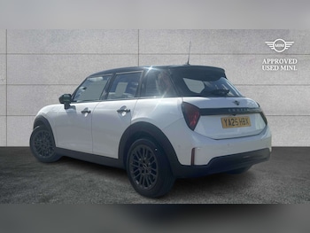 Used MINI Cooper 2025 for sale - 79161122: Photo