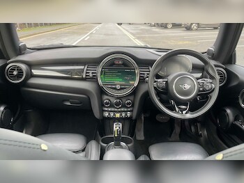 Used MINI Hatch 2020 for sale - 77961076: Photo