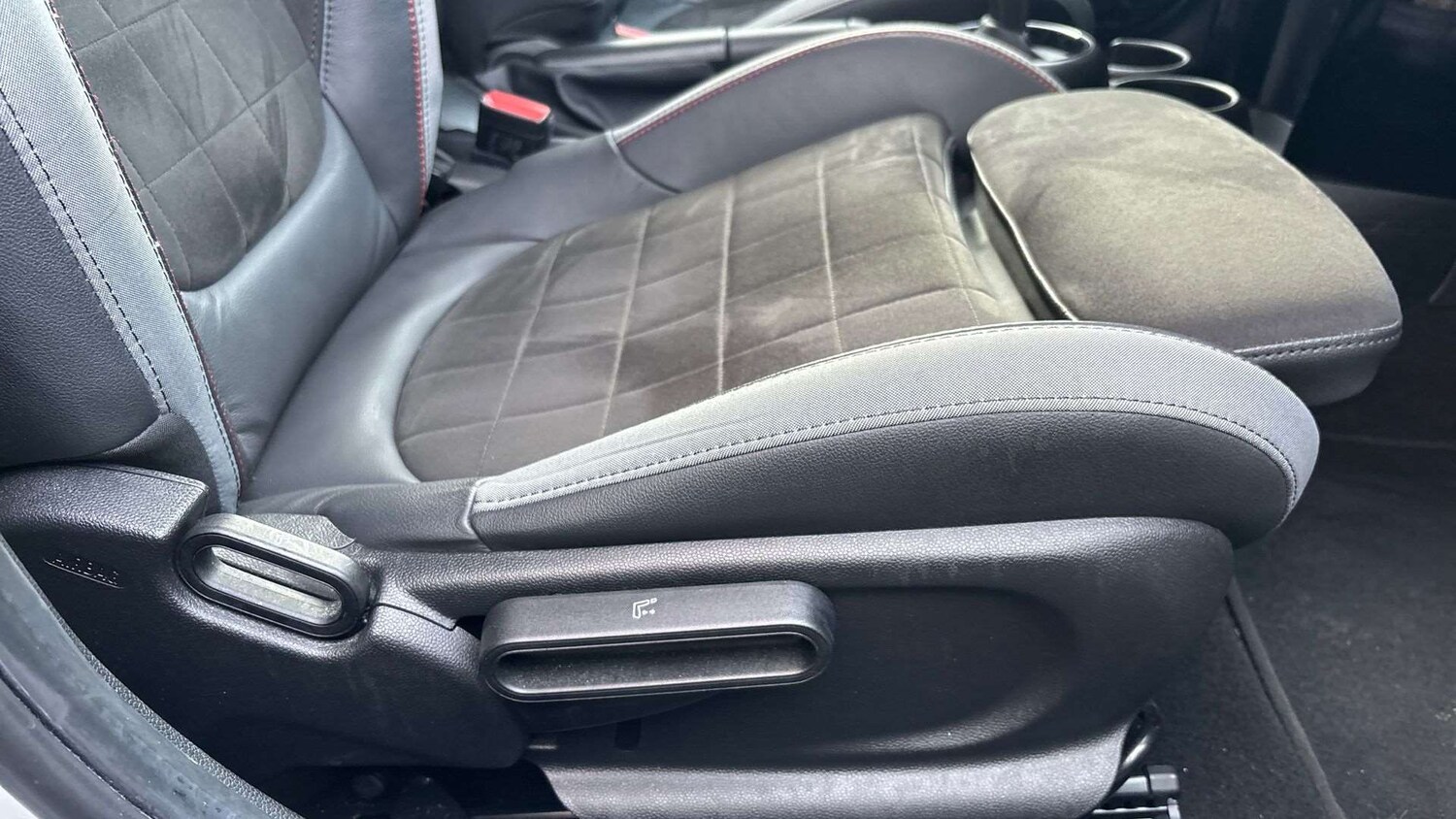 Used MINI Hatch 2023 for sale - 77842244: Photo 28