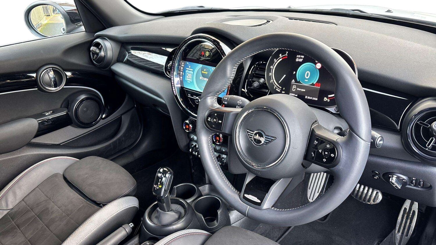 Used MINI Hatch 2023 for sale - 77842244: Photo 8