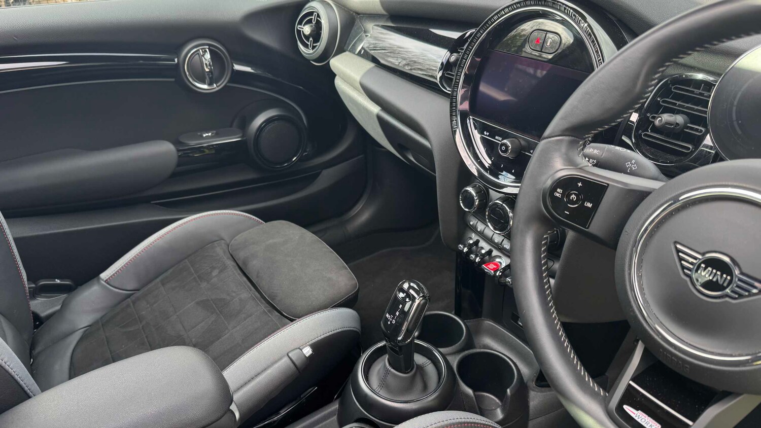 Used MINI Hatch 2023 for sale - 77842468: Photo 21