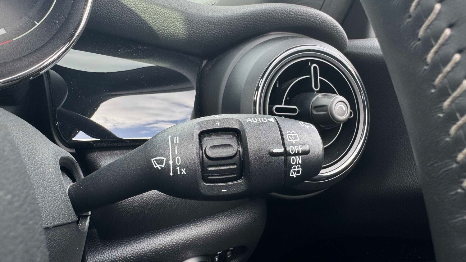 Used MINI Hatch 2023 for sale - 77842468: Photo 28