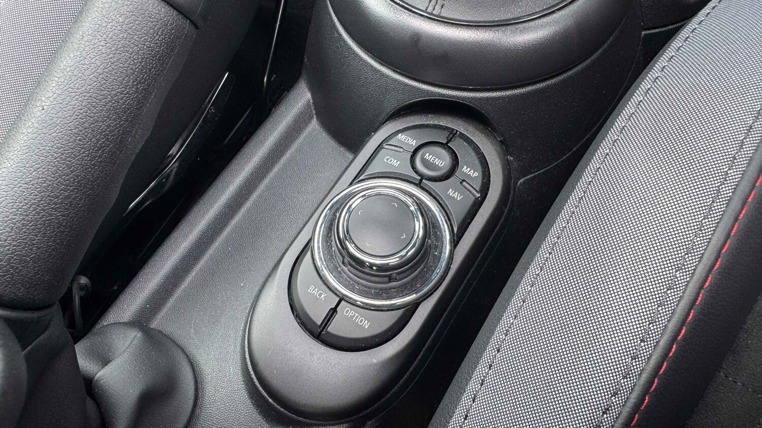 Used MINI Hatch 2023 for sale - 77842468: Photo 32