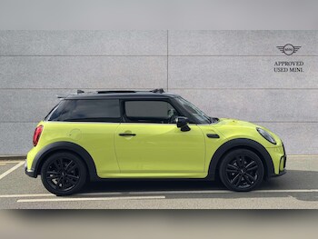 Used MINI Hatch 2023 for sale - 77842468: Photo