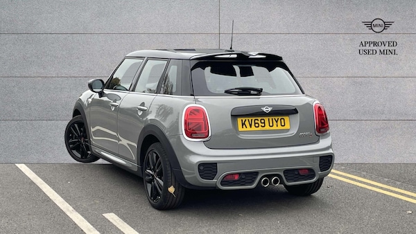 Used MINI Hatch 2019 for sale - 76298338: Photo 2