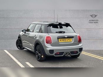 Used MINI Hatch 2019 for sale - 76298338: Photo 2