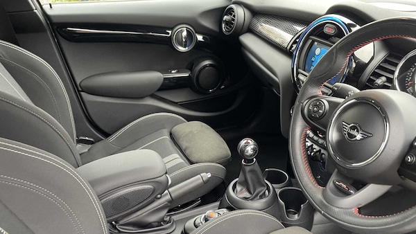 Used MINI Hatch 2019 for sale - 76298338: Photo 31