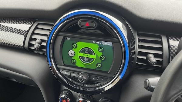 Used MINI Hatch 2019 for sale - 76298338: Photo 32