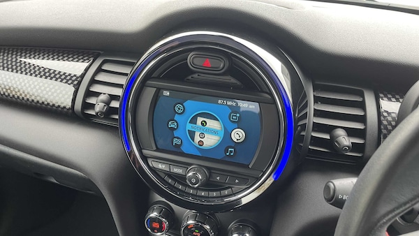 Used MINI Hatch 2019 for sale - 76298338: Photo 33