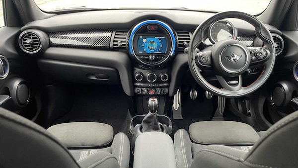 Used MINI Hatch 2019 for sale - 76298338: Photo 4