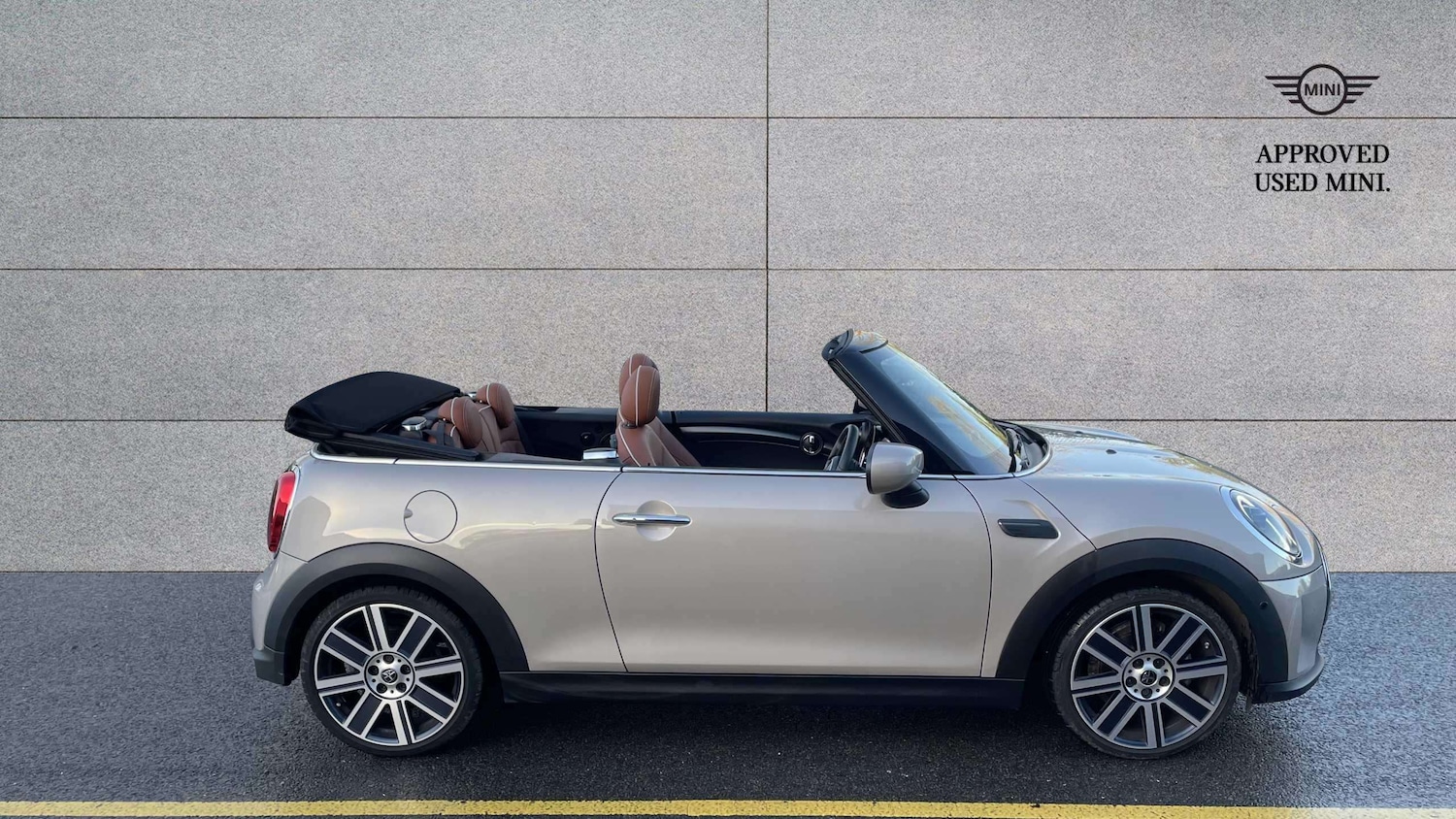 Used MINI Convertible 2023 for sale - 77282046: Photo 3