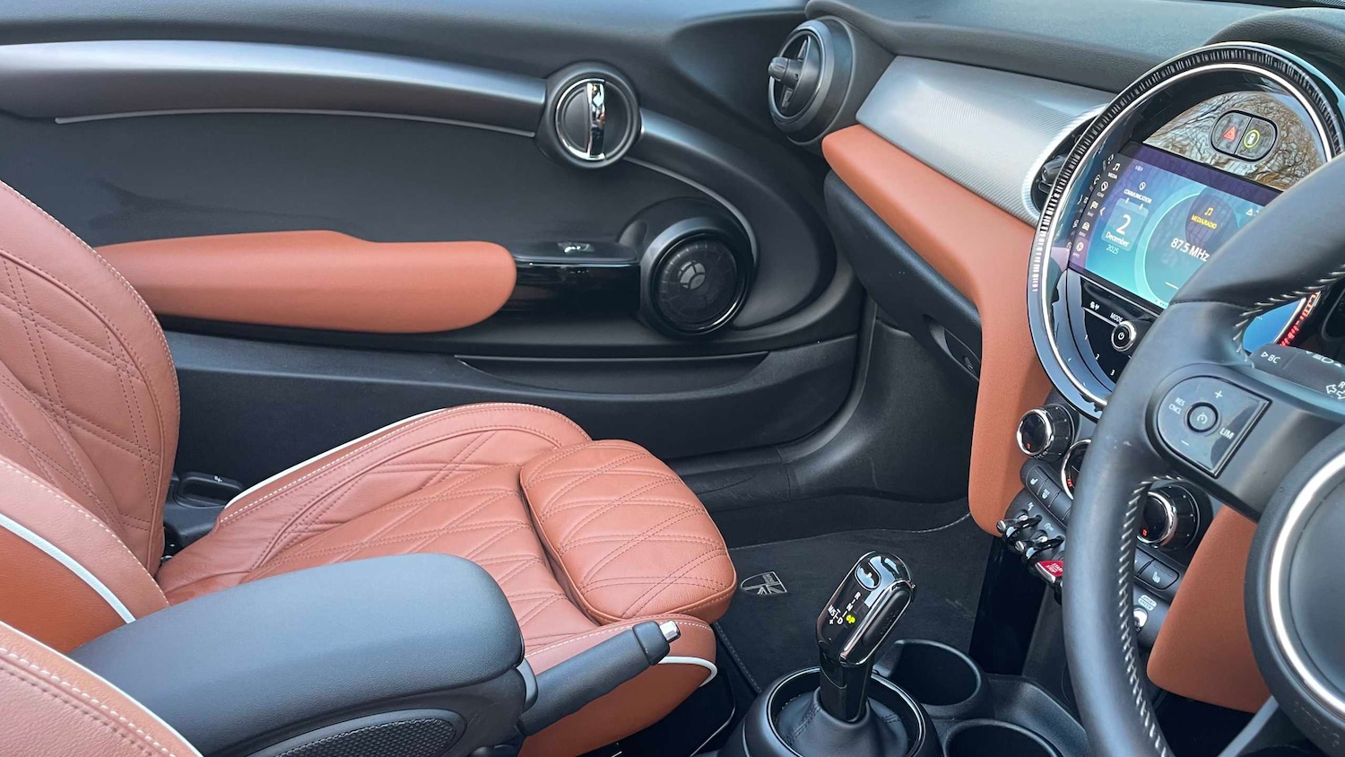 Used MINI Convertible 2023 for sale - 77282046: Photo 31