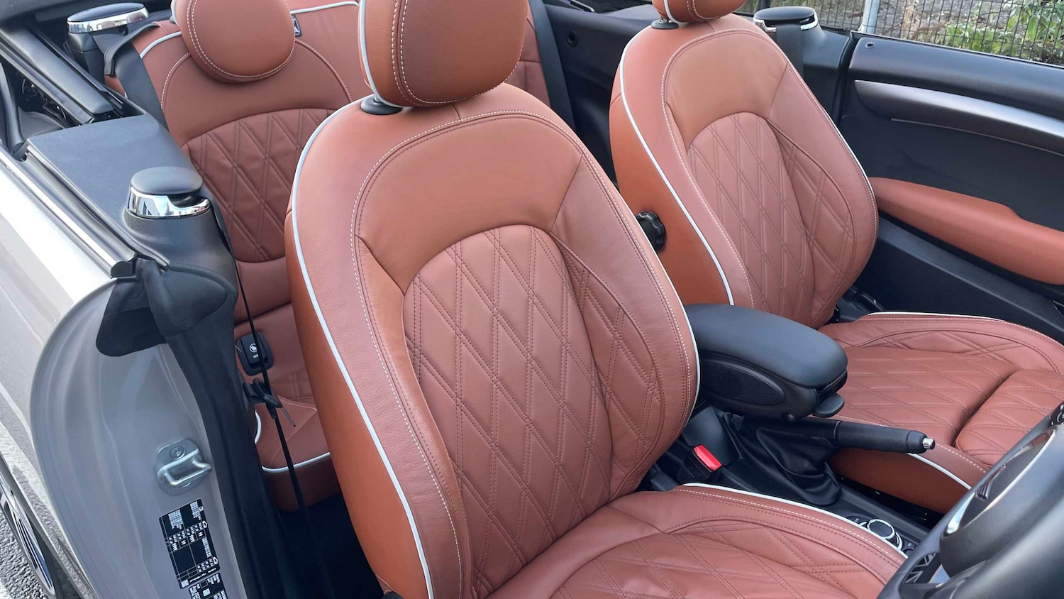 Used MINI Convertible 2023 for sale - 77282046: Photo 9