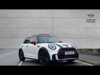 2023 - 318i SE 4dr