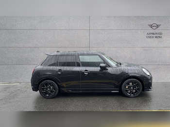 Used MINI Cooper 2025 for sale - 76004460: Photo