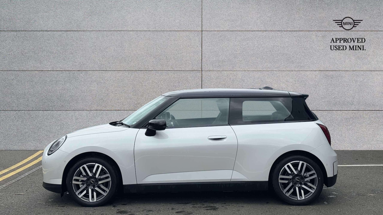 Used MINI Cooper 2025 for sale - 77601394: Photo 3