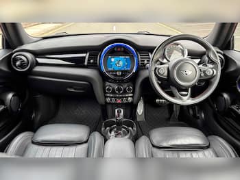 Used MINI Hatch 2019 for sale - 79730938: Photo