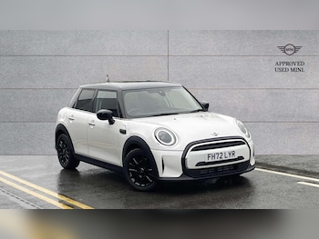 1.5 Cooper Classic 5dr Auto