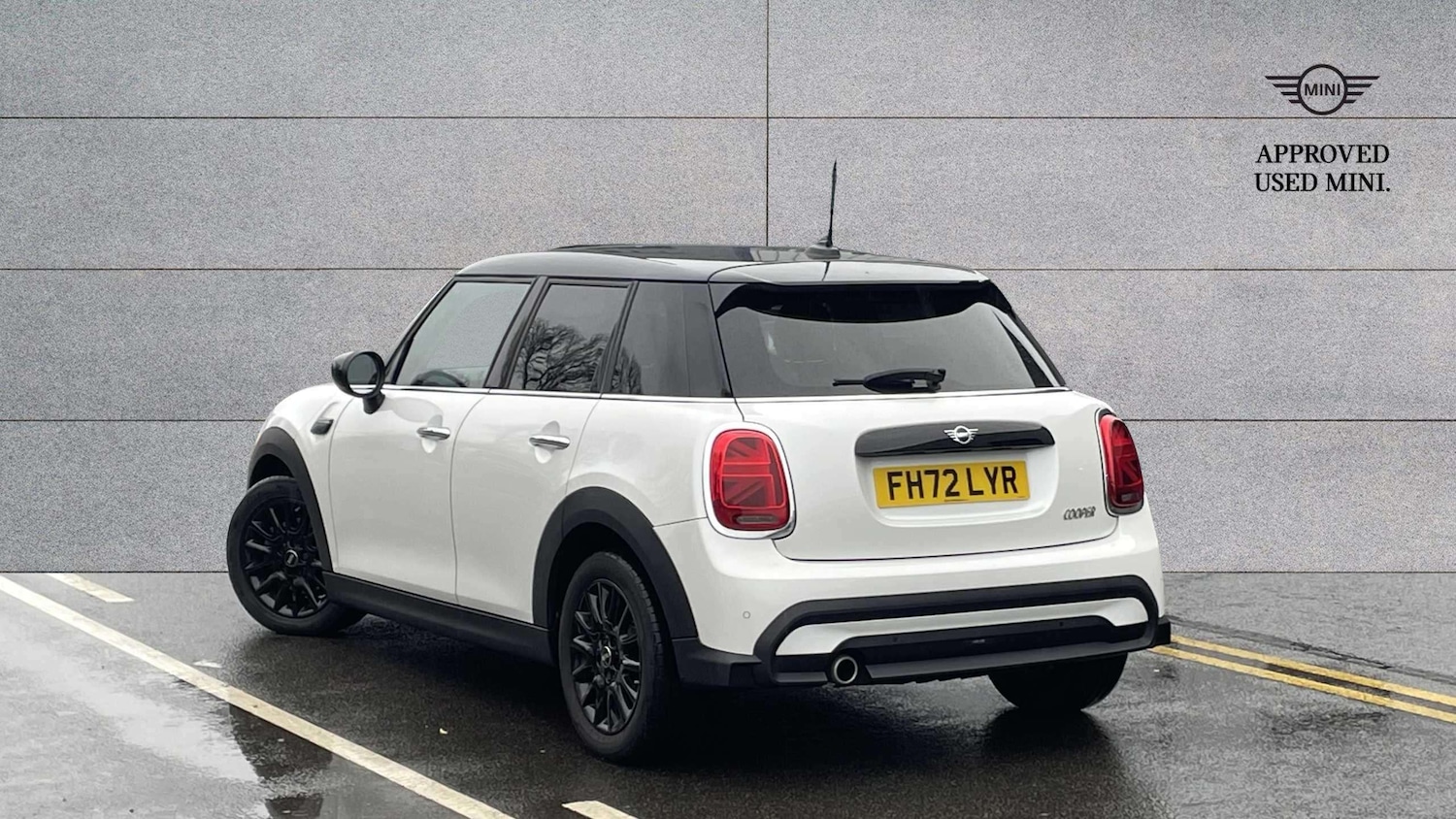 Used MINI Hatch 2023 for sale - 77281845: Photo 2