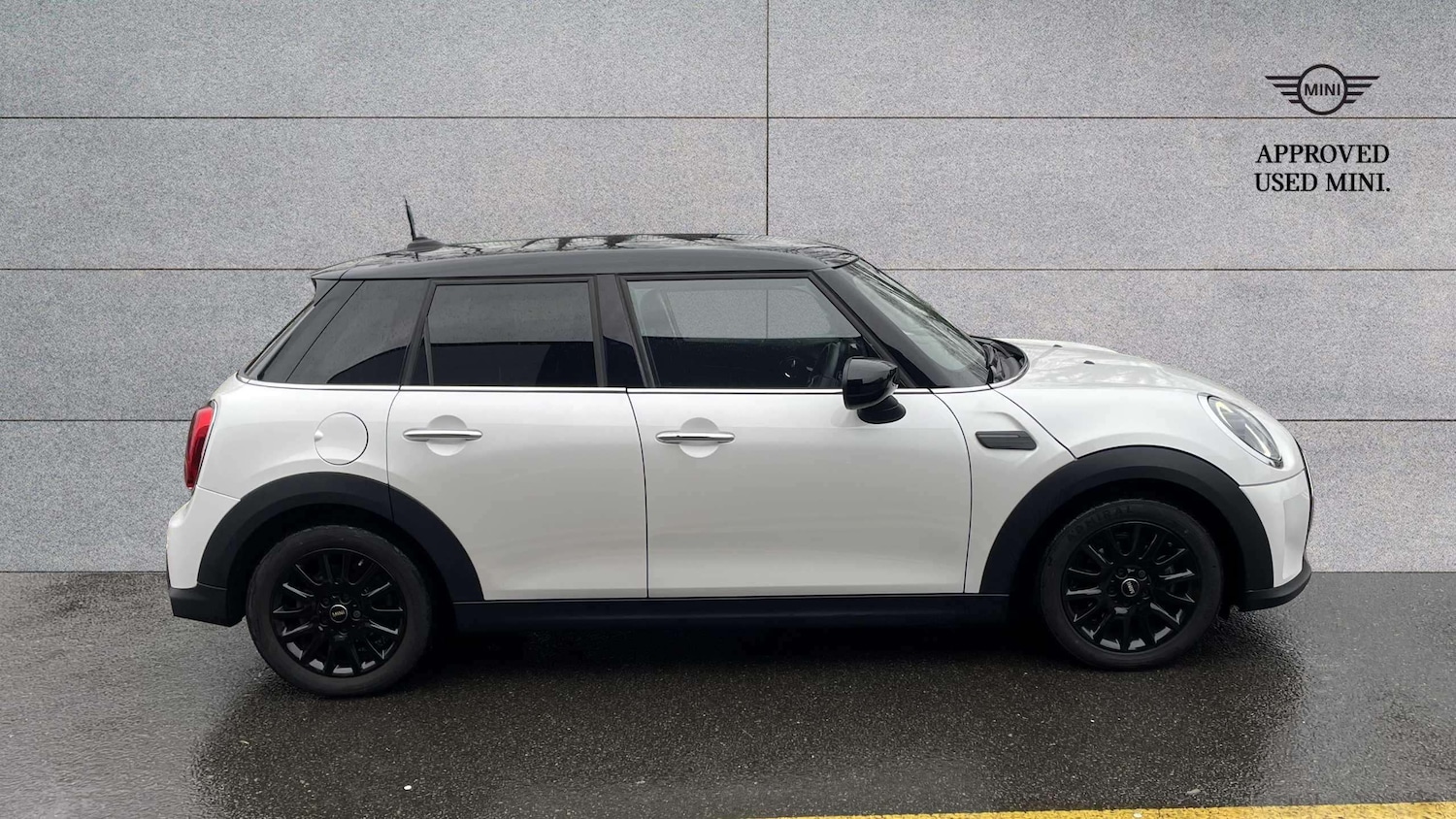 Used MINI Hatch 2023 for sale - 77281845: Photo 3