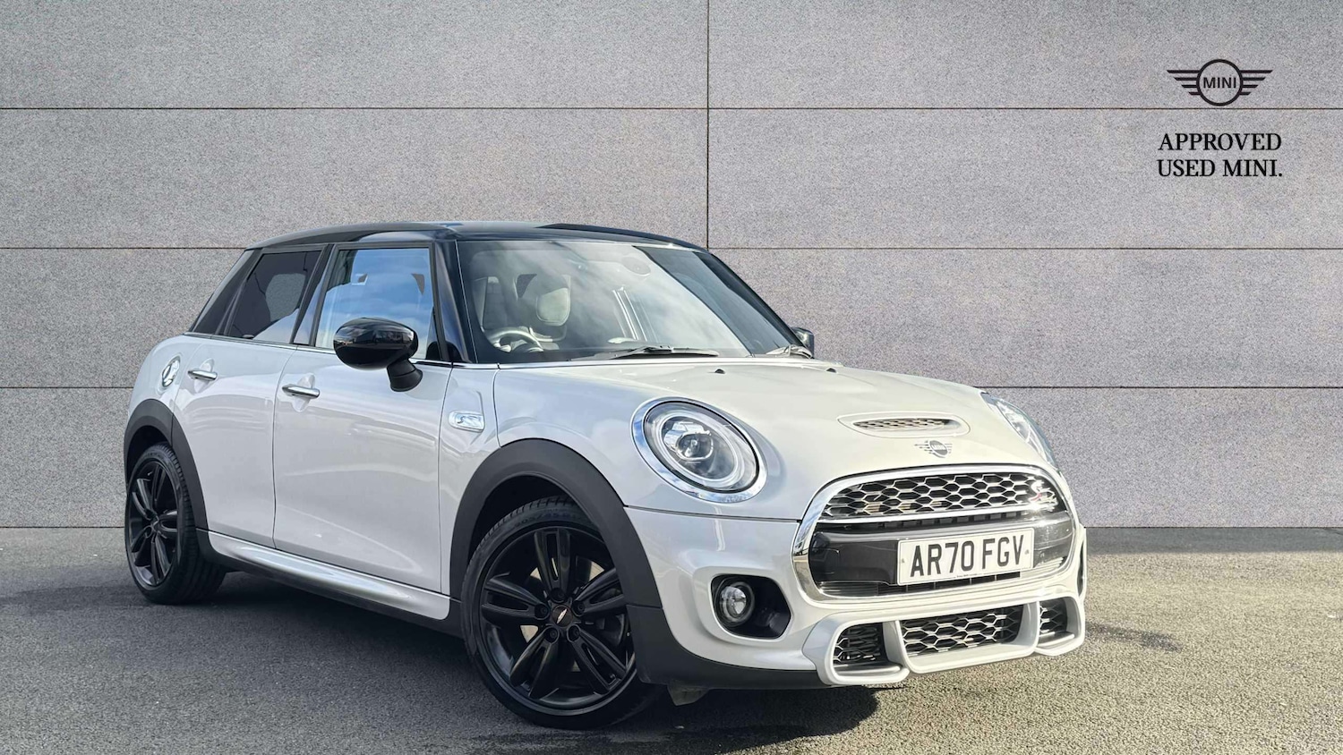Used MINI Hatch 2021 for sale - 76648798: Photo 1