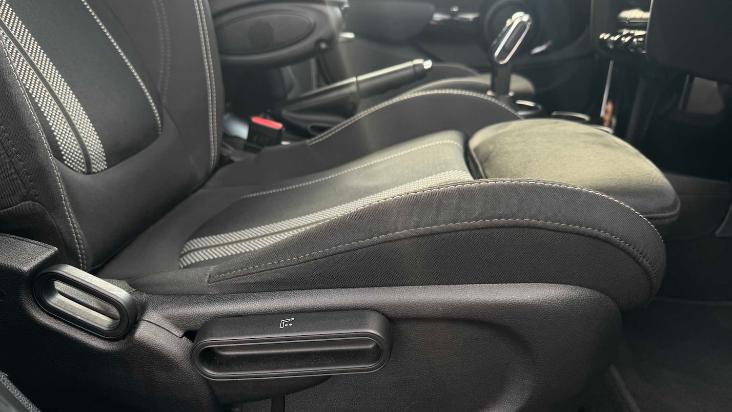 Used MINI Hatch 2021 for sale - 76648798: Photo 25