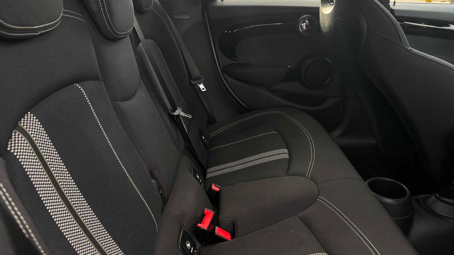 Used MINI Hatch 2021 for sale - 76648798: Photo 9