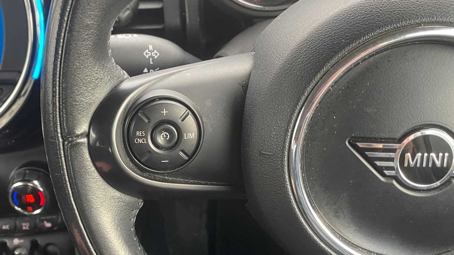 Used MINI Hatch 2019 for sale - 76523975: Photo 20