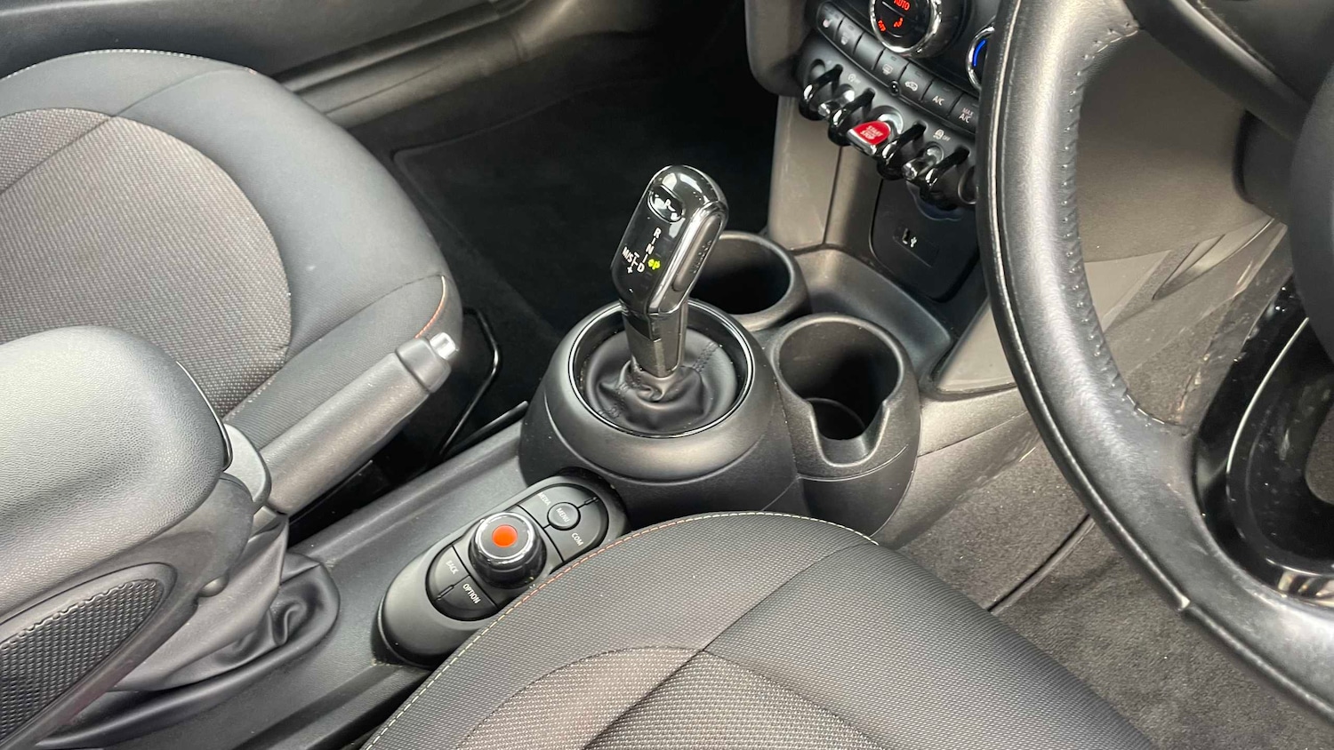 Used MINI Hatch 2019 for sale - 76523975: Photo 30