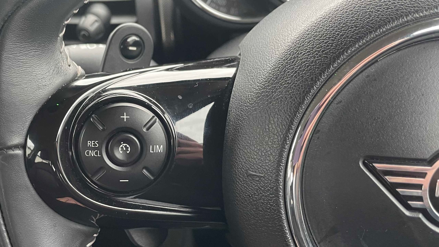 Used MINI Hatch 2019 for sale - 77648965: Photo 18