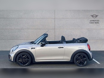 Used MINI Convertible 2023 for sale - 77756619: Photo