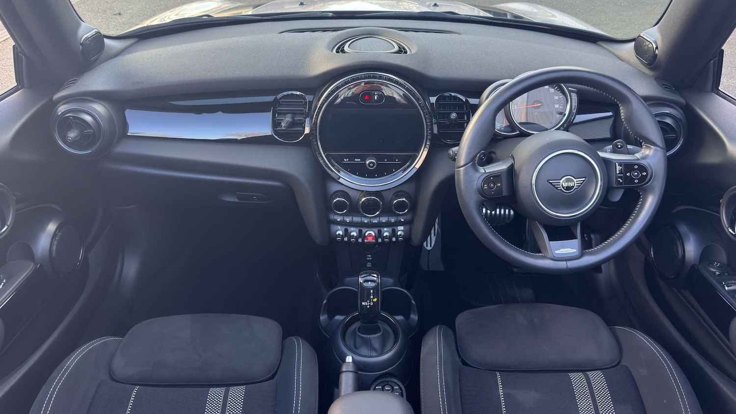 Used MINI Convertible 2023 for sale - 77756619: Photo 5