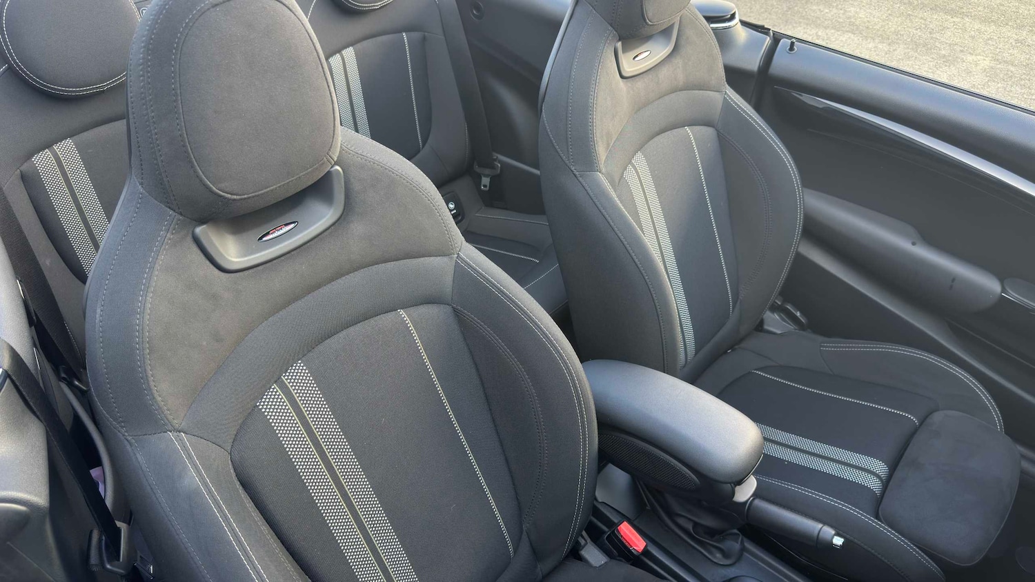 Used MINI Convertible 2023 for sale - 77756619: Photo 8