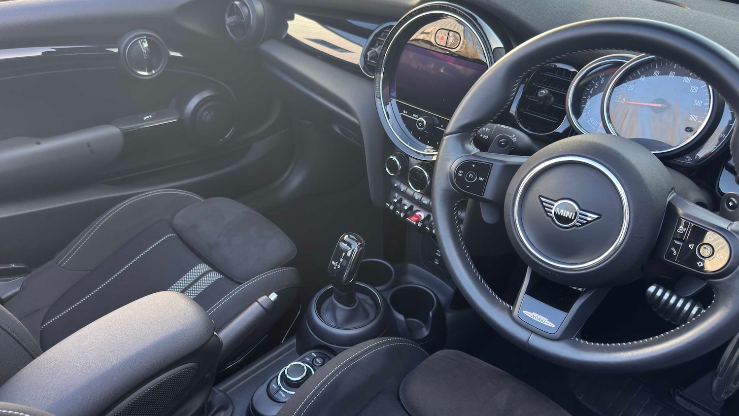 Used MINI Convertible 2023 for sale - 77756619: Photo 9