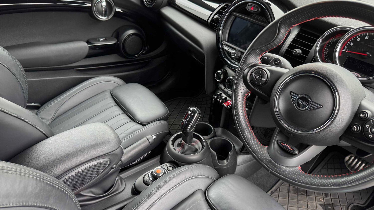 Used MINI Hatch 2019 for sale - 78208841: Photo 12