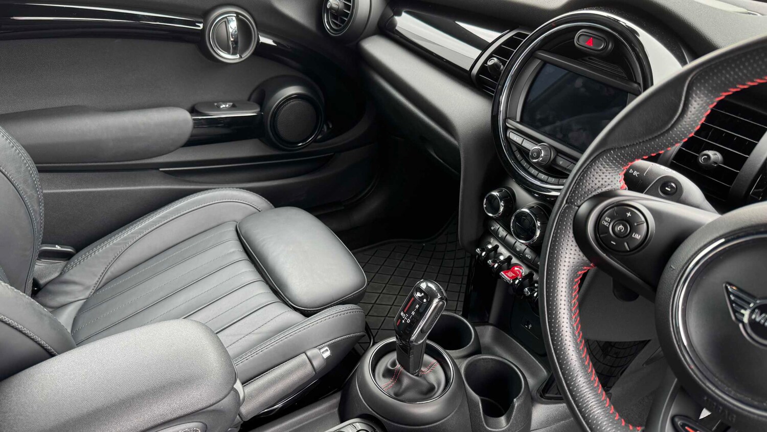 Used MINI Hatch 2019 for sale - 78208841: Photo 21