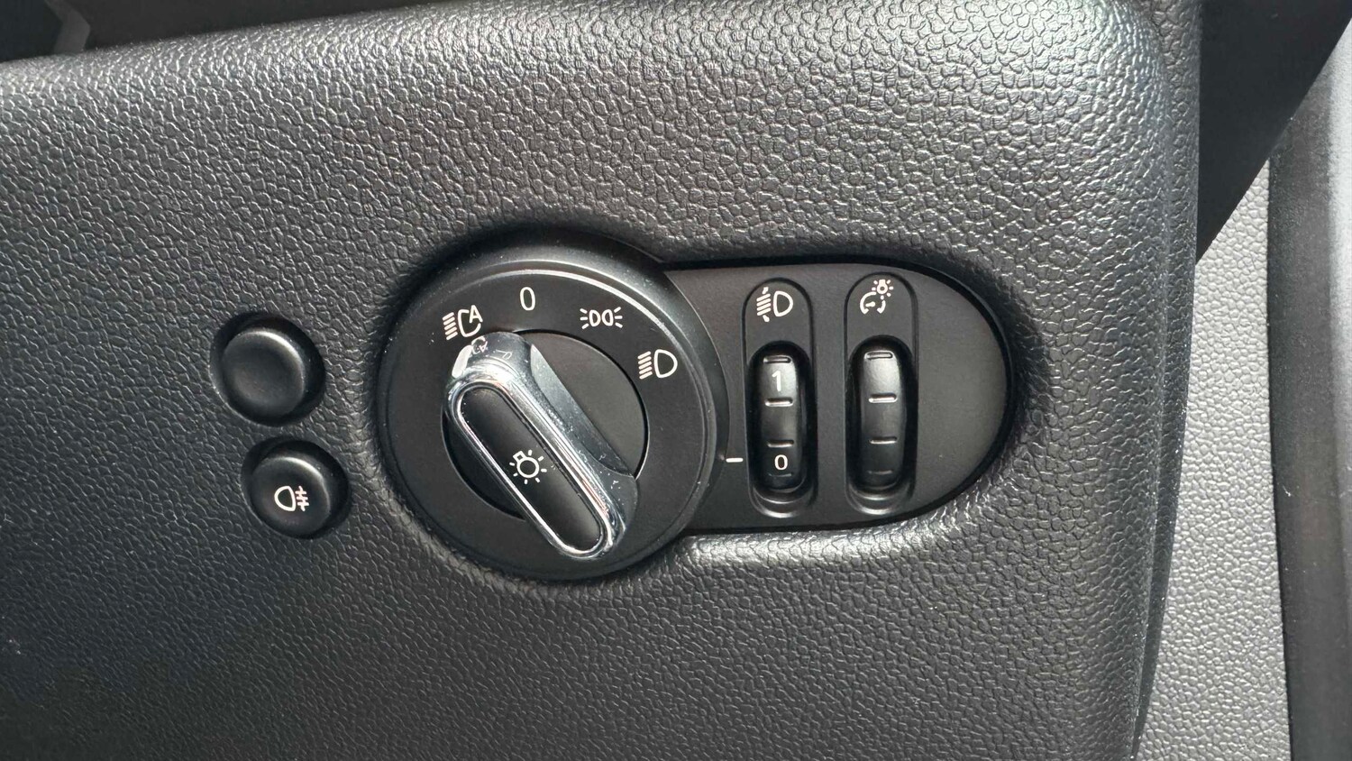 Used MINI Hatch 2019 for sale - 78208841: Photo 25